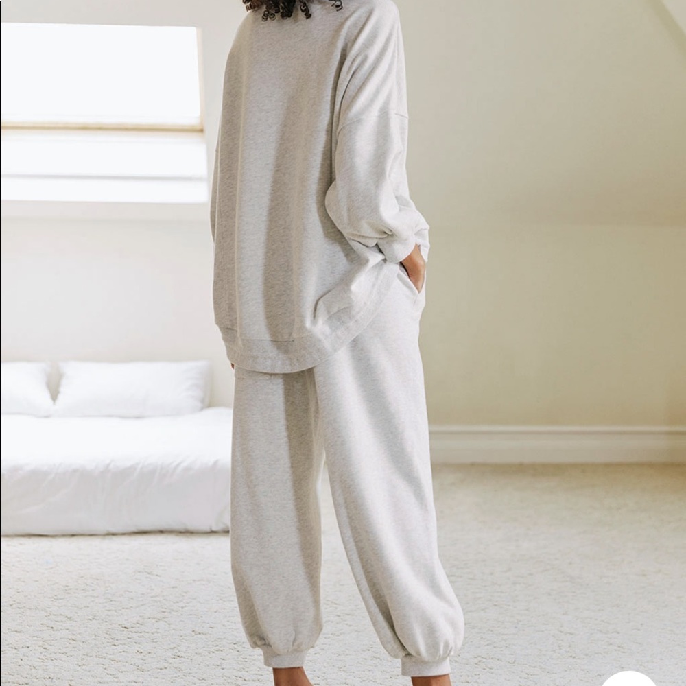 Loungewear sweatsuit